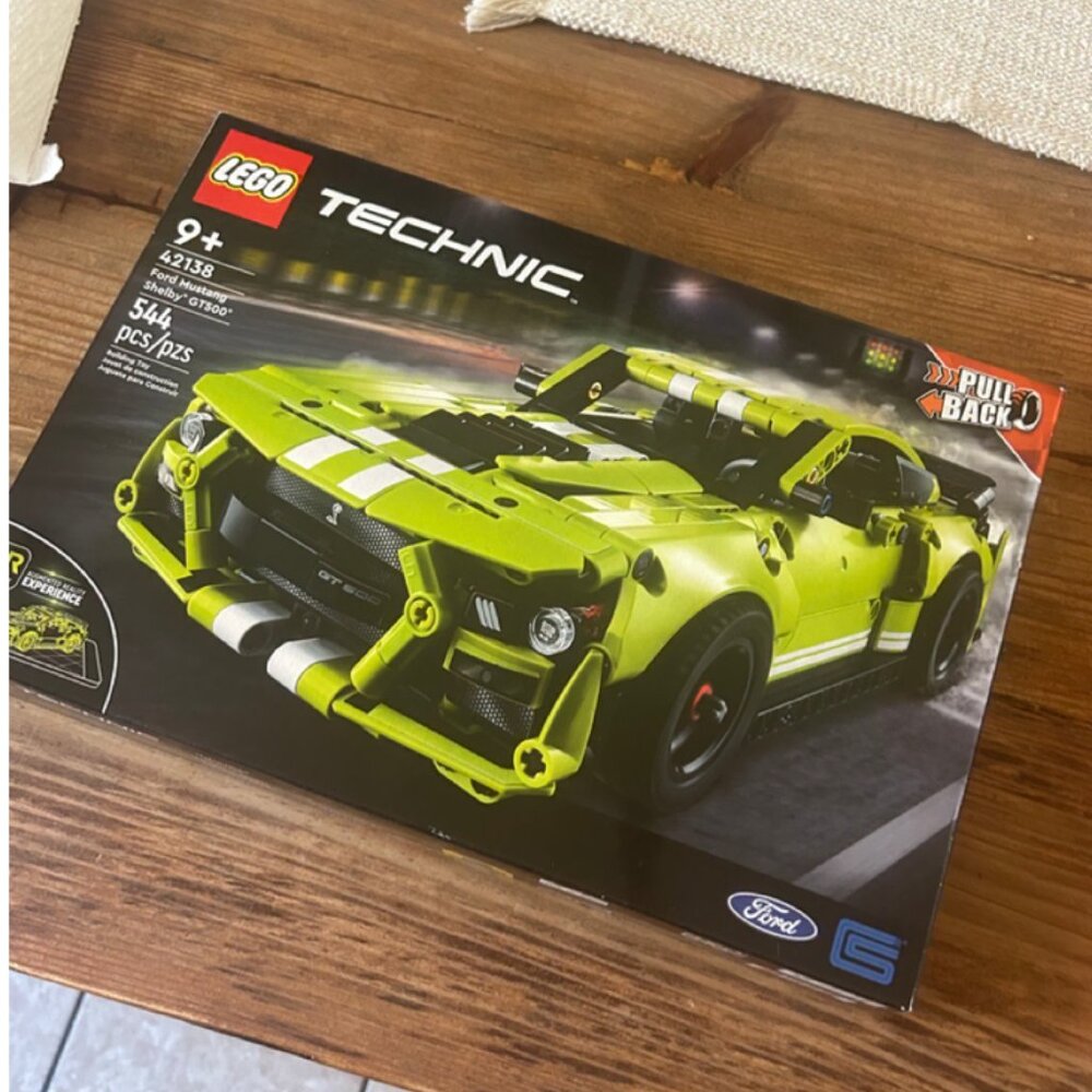 NIB LEGO Technic Ford Mustang Shelby GT500 (42138) - Sealed
